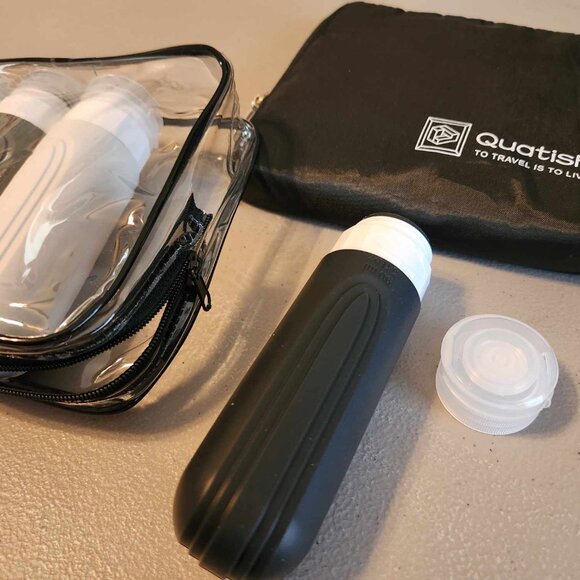 Travel Pack - Quatish Laundry Bag + 4 pack travel size containers in pouch NEW - Picture 6 of 7